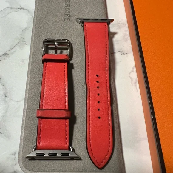 Hermes Apple Watch Band 41mm Rose Texas Swift Leather Single Tour - Picture 2 of 10
